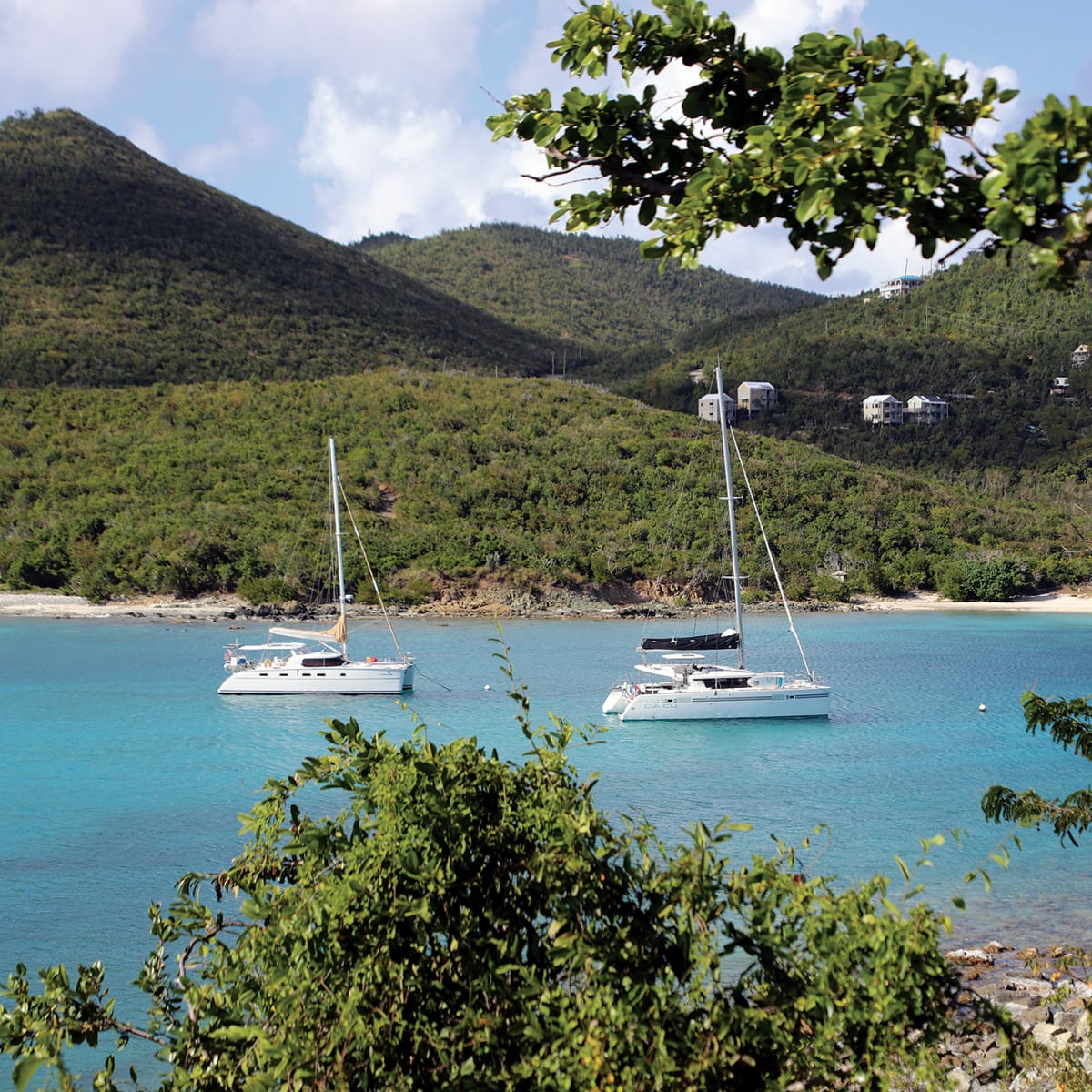 The Cruising Guide to the Virgin Islands Divers and Watersports Enthusiasts A Complete Guide for Yachtsmen 