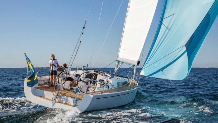 arcona-435-downwind-sailing