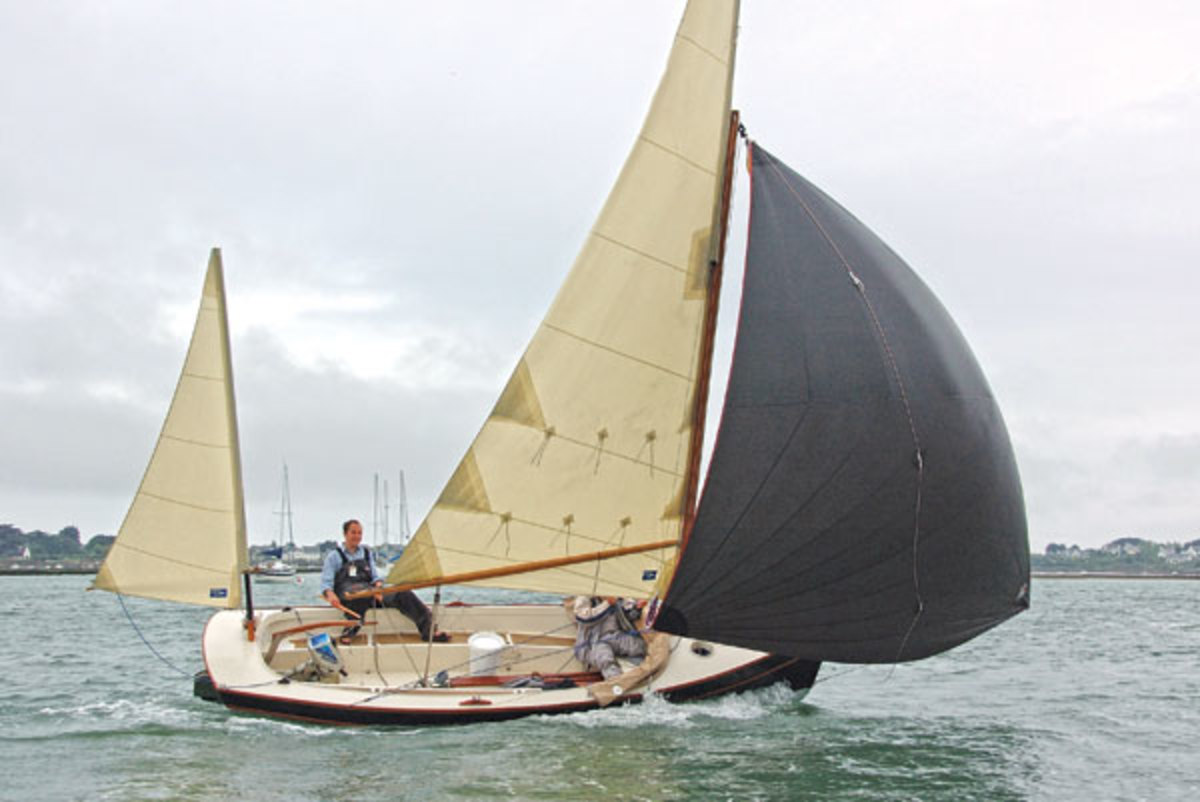 Best Boat 2012: Bayraider 20 - Sail Magazine