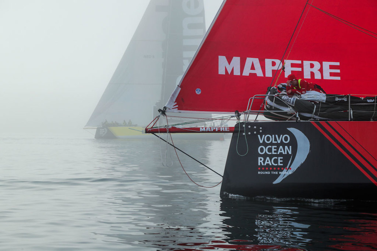 Mapfre and Team Brunel battle through the fog just shy of the finish