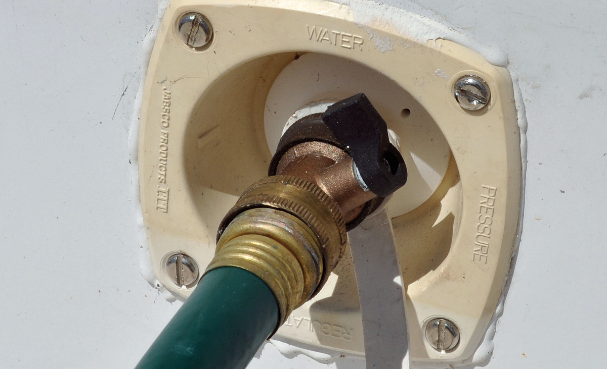 These reducing inlet connectors can be seen on many boats and allow a water hose to be connected to a shore water faucet that pressurizes the boat’s water system. A problem can occur if one of these pipes fractures, flooding the inside of the boat.