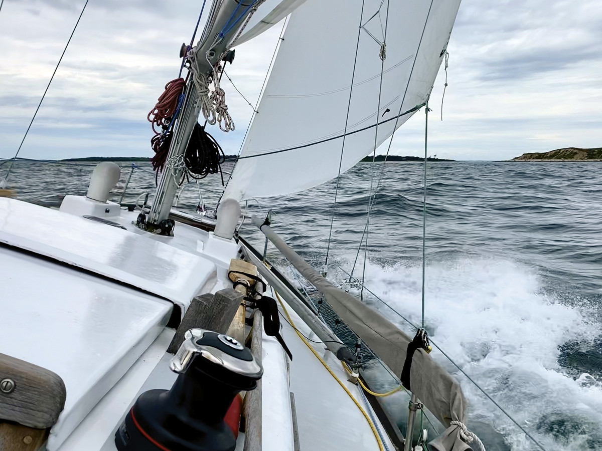 Shorthanded Sailing: The Case for Simplicity - Sail Magazine