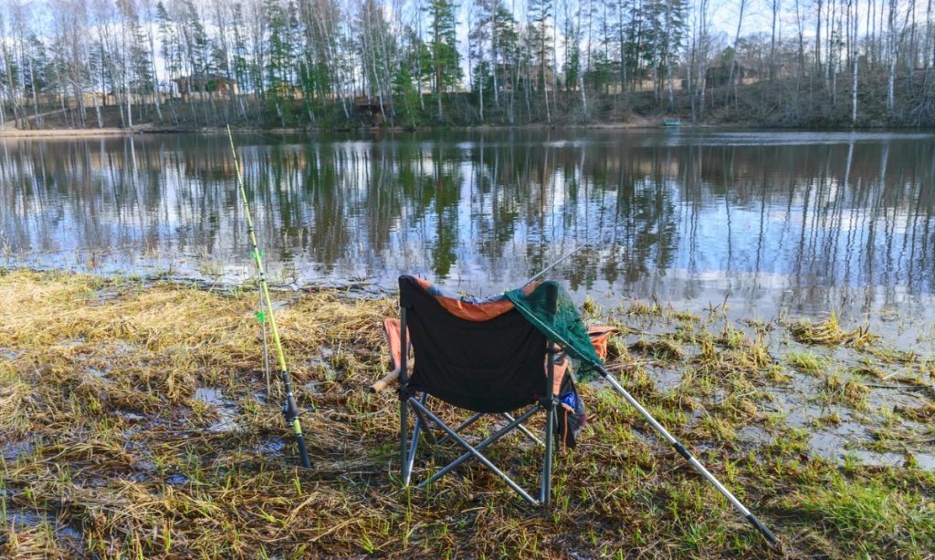 a must have outdoor fishing chair to fish easily