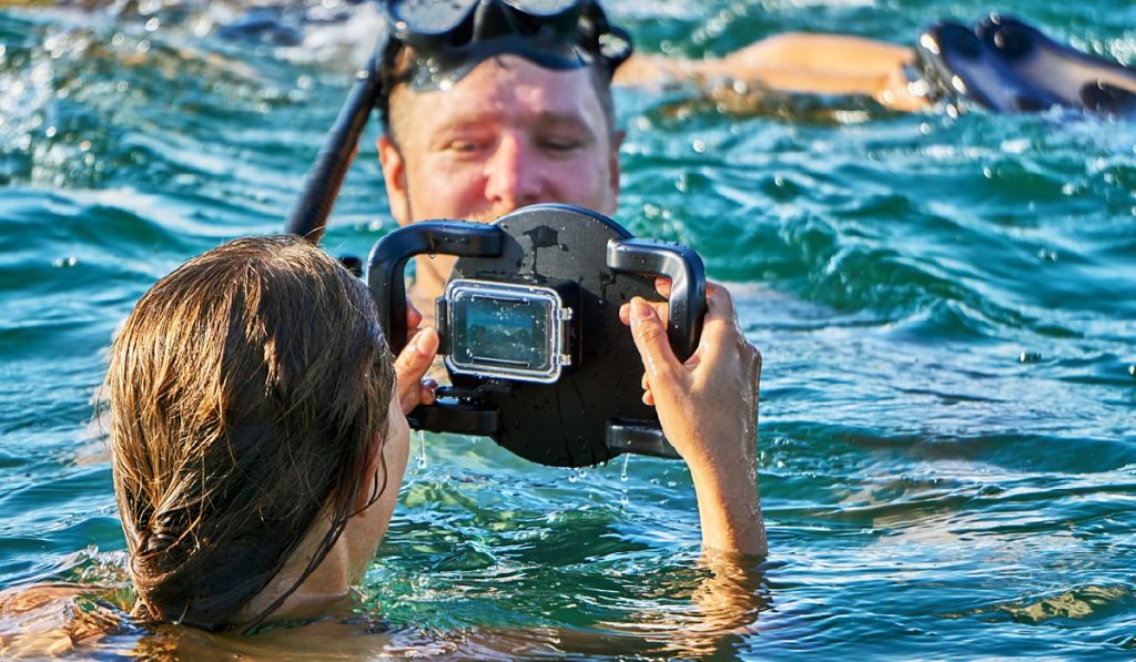 Take Beautiful Photos underwater with waterproof camera