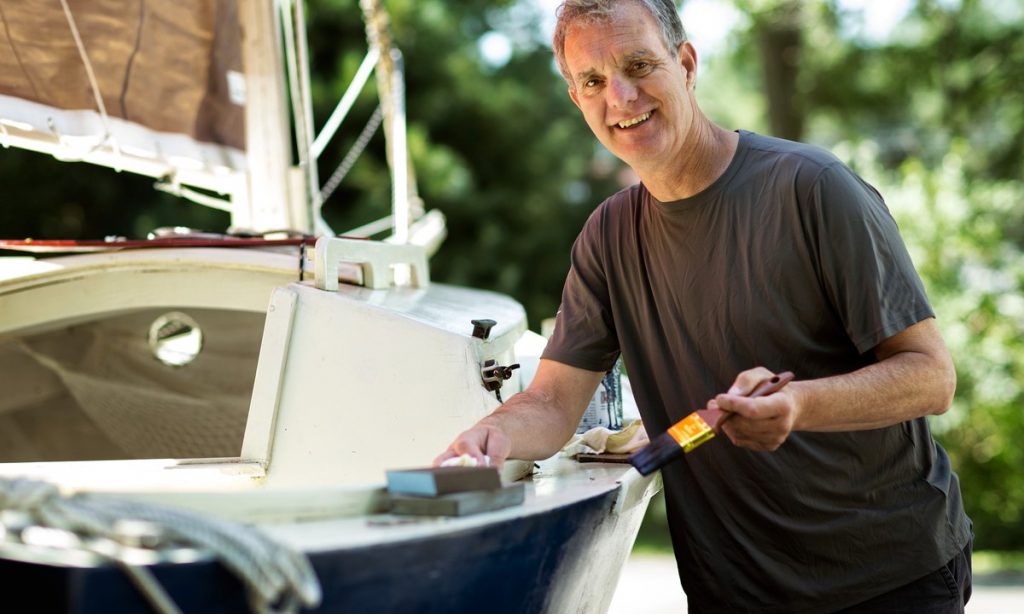ways to makeover your boat like using boat paint
