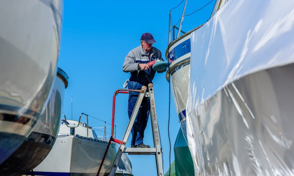 How to maintain an attractive boat using boat wax