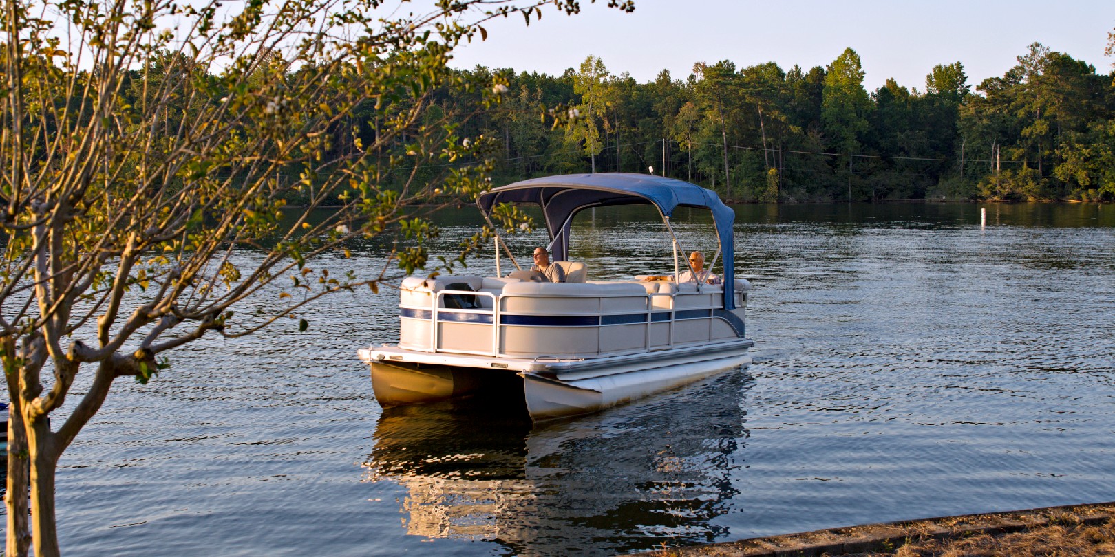 Pontoon Boat Accessories to Invest In